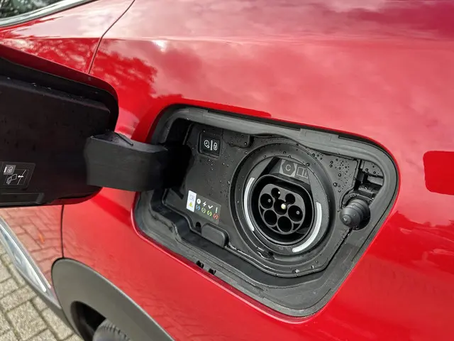 Peugeot 3008 1.6 HYbrid 225 GT 2023 Hybride Benzine 51