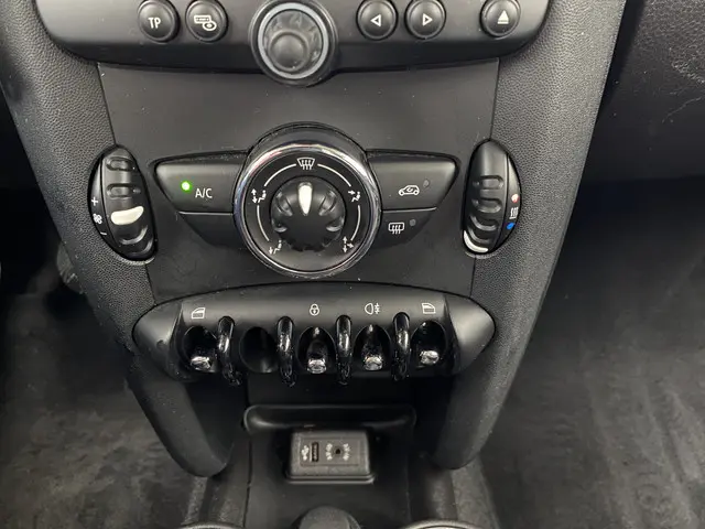 MINI Clubman Mini 1.6 One Final Edition 2014 Benzine 20