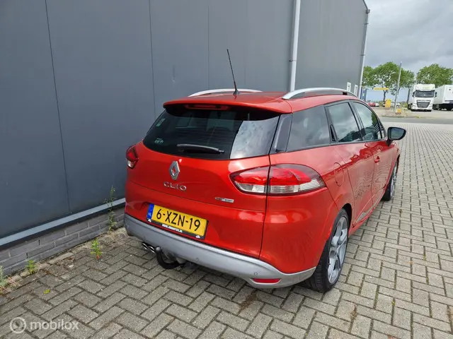Renault Clio Estate 1.2 GT 2015 Benzine 9