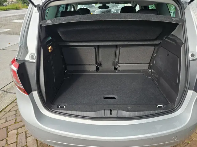 Opel Meriva 1.4 Turbo Cosmo 2015 Benzine 36