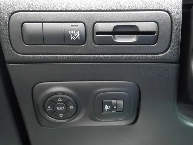 Citroën C3 Aircross 1.2 PureTech S&S Shine 2019 Benzine 18