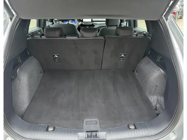 Ford Kuga 2.5 PHEV ST-Line 2024 Hybride Benzine 21