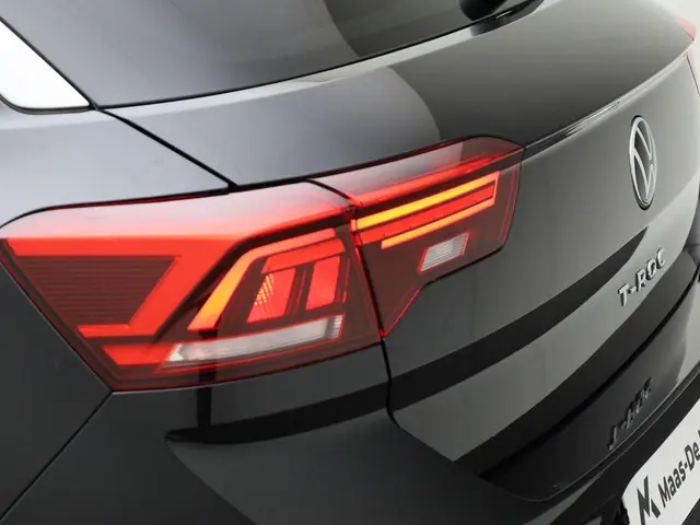 Volkswagen T-Roc 1.0TSI/116PK Life 2025 Benzine 30