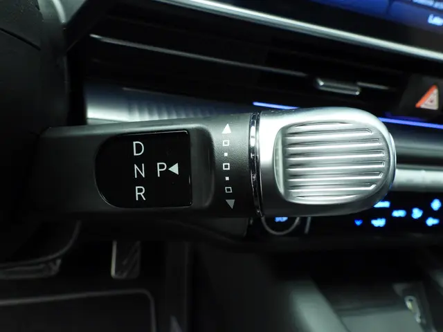 Hyundai IONIQ 6 Connect 77.4 kWh 2025 Elektrisch 25