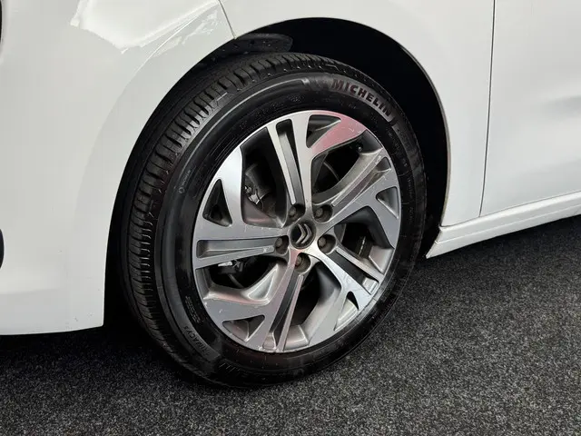 Citroën C4 Picasso 1.6 e-THP Exclusive 2016 Benzine 24