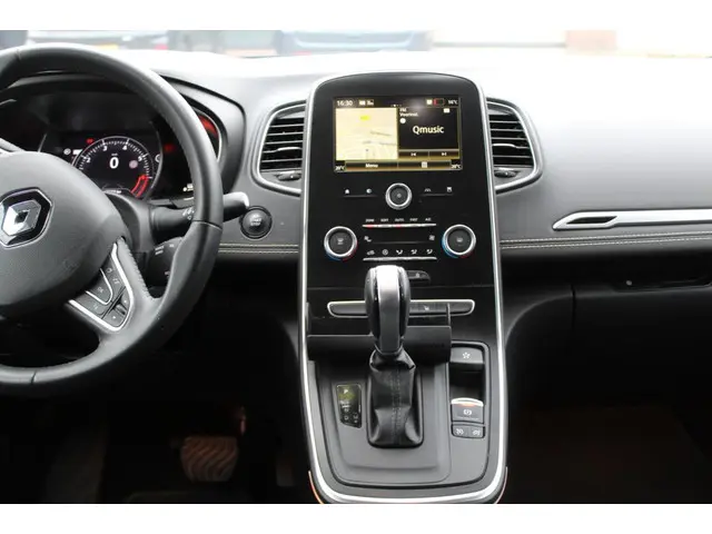 Renault Scénic 1.3 TCe Limited Automaat 2019 Benzine 8