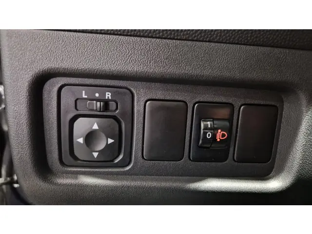 Mitsubishi Space Star 1.2 Connect+ 2024 Benzine 18