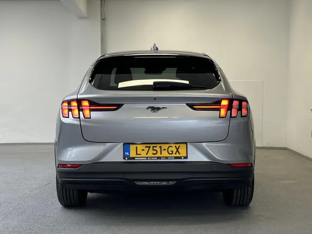 Ford Mustang Mach-E RWD 75 kWh 2021 Elektrisch 9