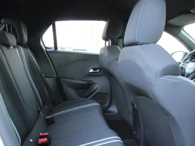 Opel Corsa 1.2 Turbo Hybrid GS 2024 Hybride Benzine 8