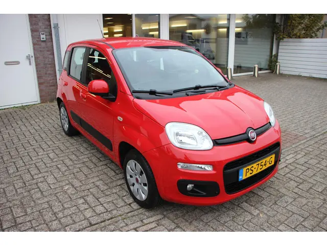 Fiat Panda 0.9 TwinAir Lounge 2017 Benzine 14