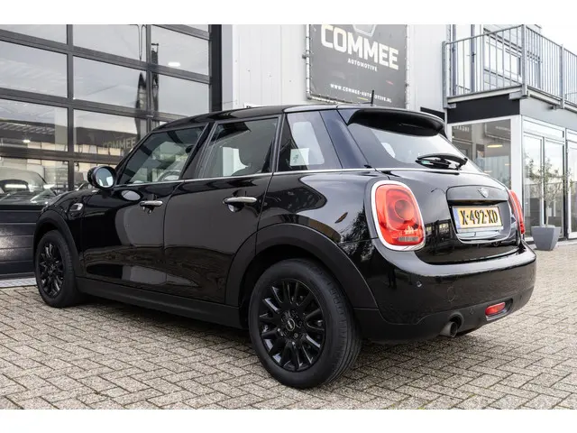 MINI One Mini 1.5 Business Edition 2020 Benzine 10