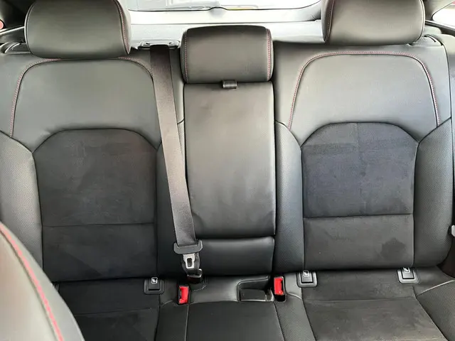Kia ProCeed 1.6 T-GDI GT Apple Carplay PDC 2019 Benzine 38