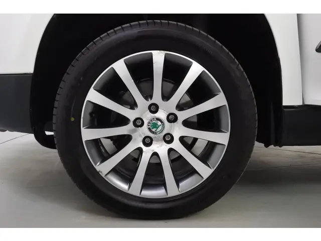 Škoda Yeti 1.2 TSi Adventure 2013 Benzine 24