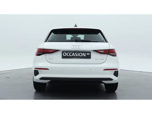 Audi A3 Sportback 30 TFSI Pro Line 2023 Benzine 8