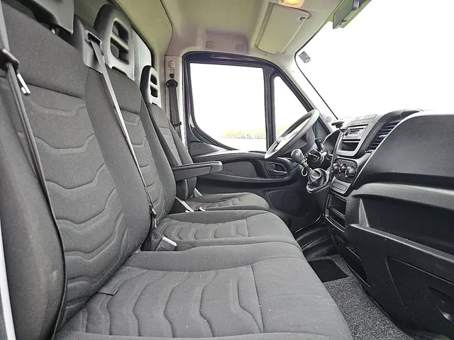 Iveco Daily 40C15 2015 Diesel 7