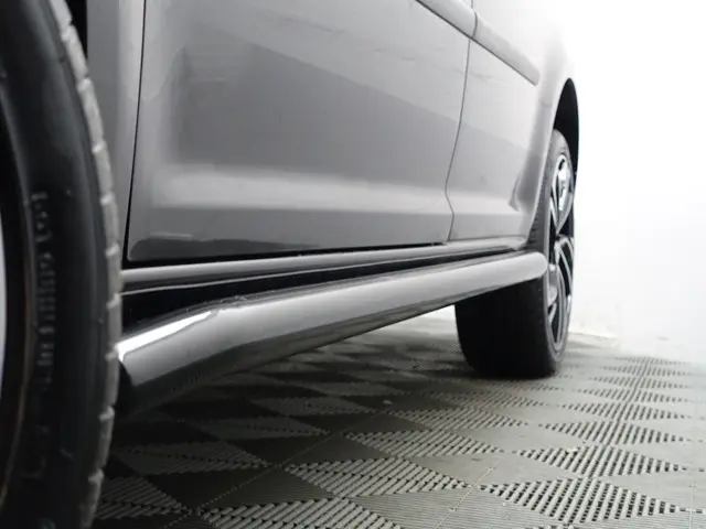 Volkswagen Caddy 2.0 TDI Euro 6 L1 R Line- 2017 Diesel 24