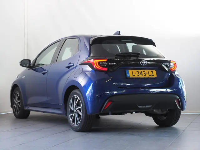 Toyota Yaris 1.5 Hybrid Dynamic 2021 Hybride Benzine 3