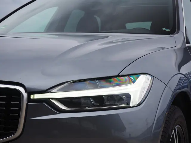 Volvo XC60 2.0 D4 R-Design 2019 Diesel 10