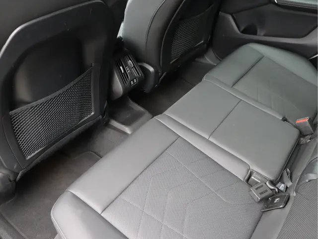 BMW X1 sDrive18i 2023 Benzine 22