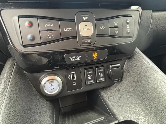 Nissan Leaf N-Connecta 40 kWh 2021 Elektrisch 16