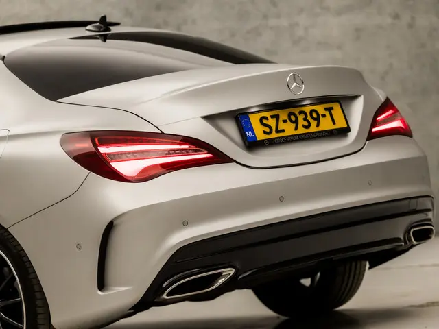 Mercedes-Benz CLA 180 AMG Sport 2018 Benzine 11