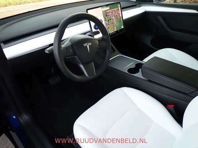 Tesla Model Y Long Range AWD 75kWh 2021 Elektrisch 7