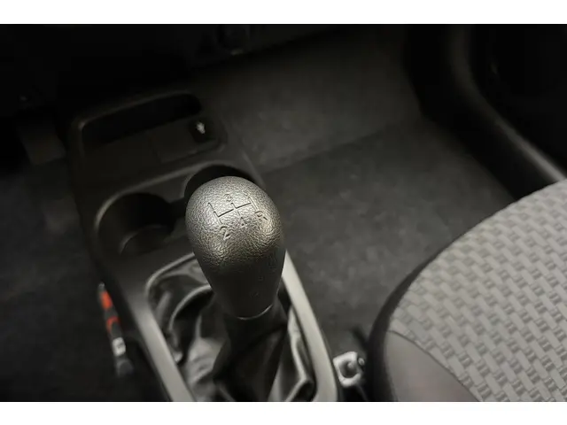 Mitsubishi Space Star 1.0 Cool+ 2020 Benzine 15