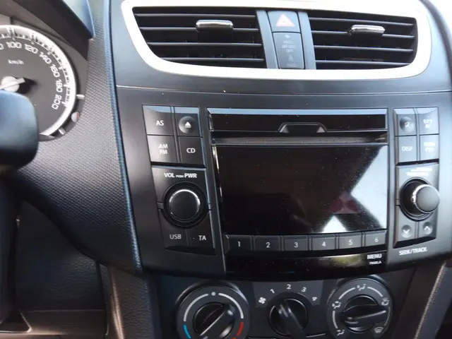 Suzuki Swift 1.2 Bandit EASSS 2013 Benzine 13
