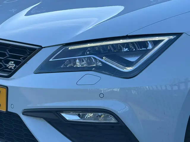 SEAT Leon ST 1.5 TSI FR 150PK Camera Led 2020 Benzine 28