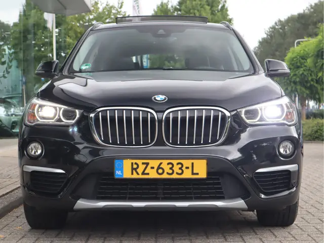 BMW X1 sDrive18i 136 PK High Executive 2017 Benzine 23