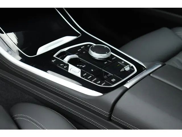 BMW X5 xDrive50e M-Sport Pro 2023 Hybride Benzine 81