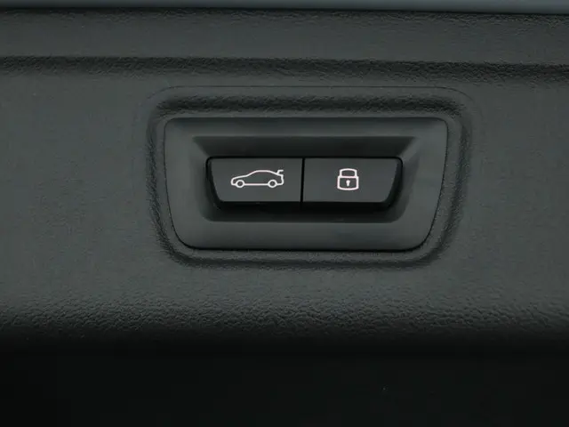 BMW 3 Serie Touring 318i 2025 Benzine 38