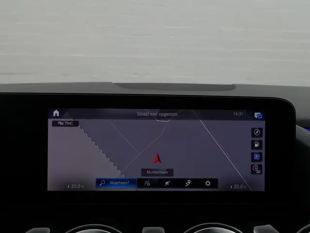 Mercedes-Benz GLA 200 Premium Luxury Aut- 2020 Benzine 13