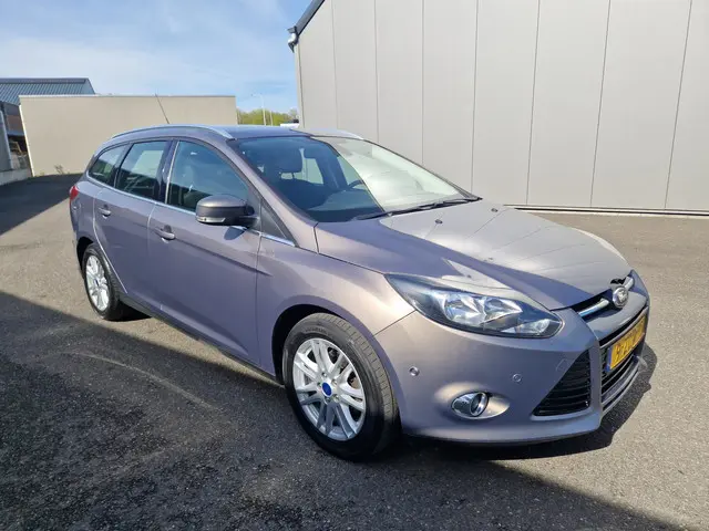 Ford Focus Wagon 1.0 EcoBoost Edition Plus 2014 Benzine 6