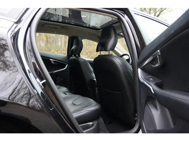 Volvo V40 2.0 D2 Summum Business 2015 Diesel 11