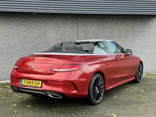 Mercedes-Benz C-Klasse Cabrio 200 AMG 2017 Benzine 5