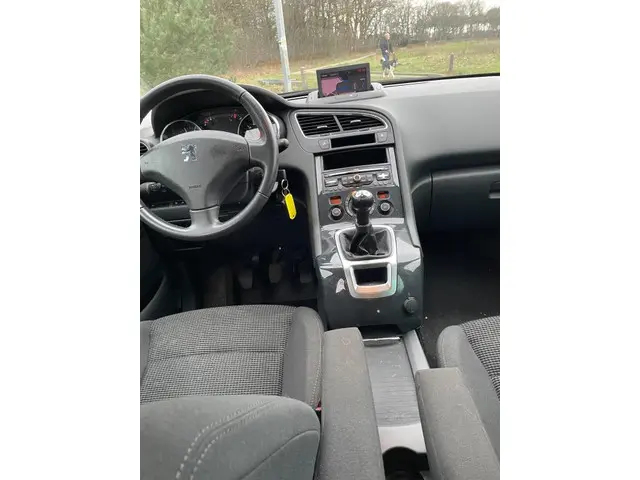 Peugeot 5008 1.6 VTi Blue Lease 5p. 2013 Benzine 12
