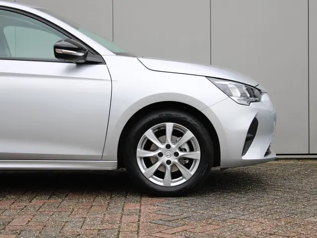 Opel Corsa 1.2 Edition 2023 Benzine 18
