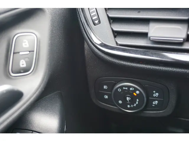 Ford Fiesta 1.1 Trend 2018 Benzine 22