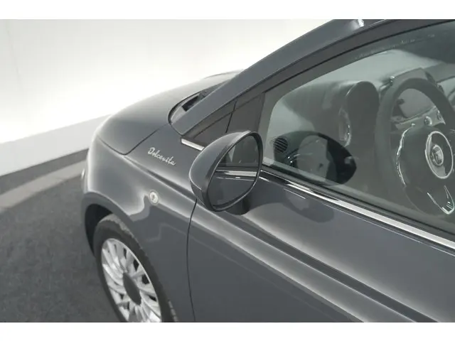 Fiat 500 1.0 Hybrid Dolcevita 2022 Benzine 21