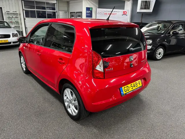 SEAT Mii 1.0 Sport Dynamic 2015 Benzine 7