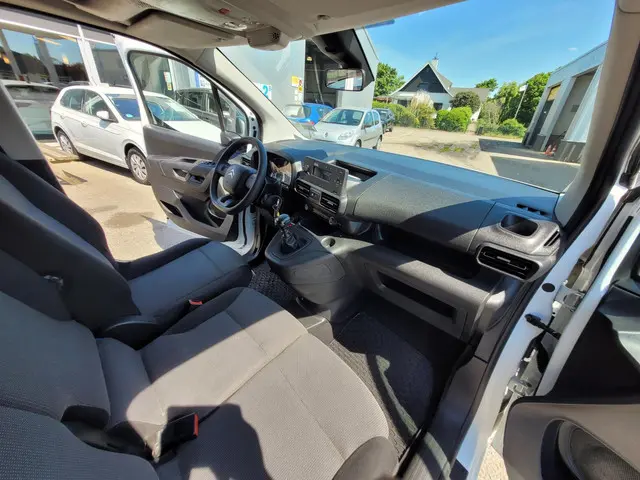 Citroën Berlingo 1.2 PureTech Control 2020 Benzine 27