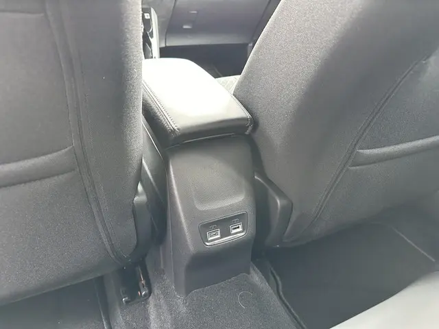 Peugeot 208 1.2 Turbo 100 PK Allure 2025 Benzine 28