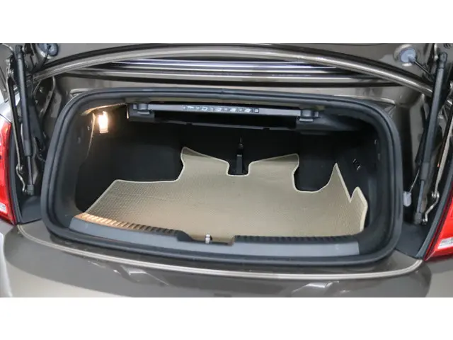 Volkswagen Beetle 2.0 TDI 140pk Design 2013 Diesel 47