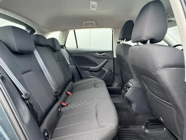 Škoda Scala 1.0 TSI * Cruise * PDC * Trekhaak * 2020 Benzine 28