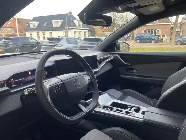 Opel Grandland 1.2 Turbo Hybrid GS 2025 Hybride Benzine 4