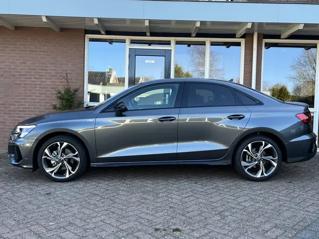 Audi A3 Limousine 35 TFSI 150pk 2024 Hybride Benzine 2