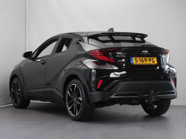 Toyota C-HR 1.8 Hybrid GR-Sport 2023 Hybride Benzine 8