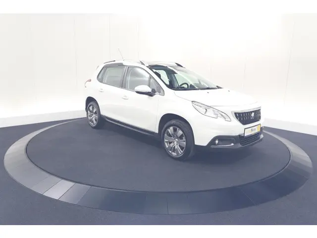Peugeot 2008 PureTech 110 Blue Lion 2017 Benzine 68