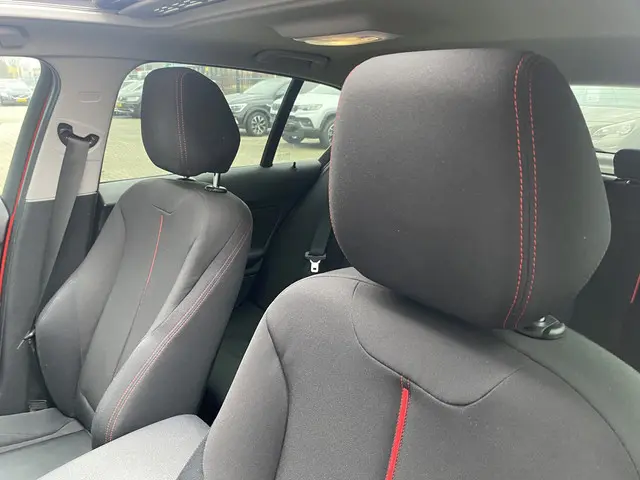 BMW 1 Serie 118i High Executive 2012 Benzine 18